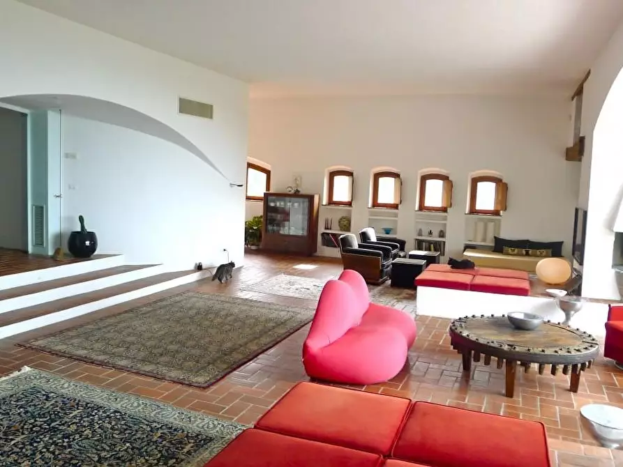 Immagine 19 di Villa in vendita  a Camaiore