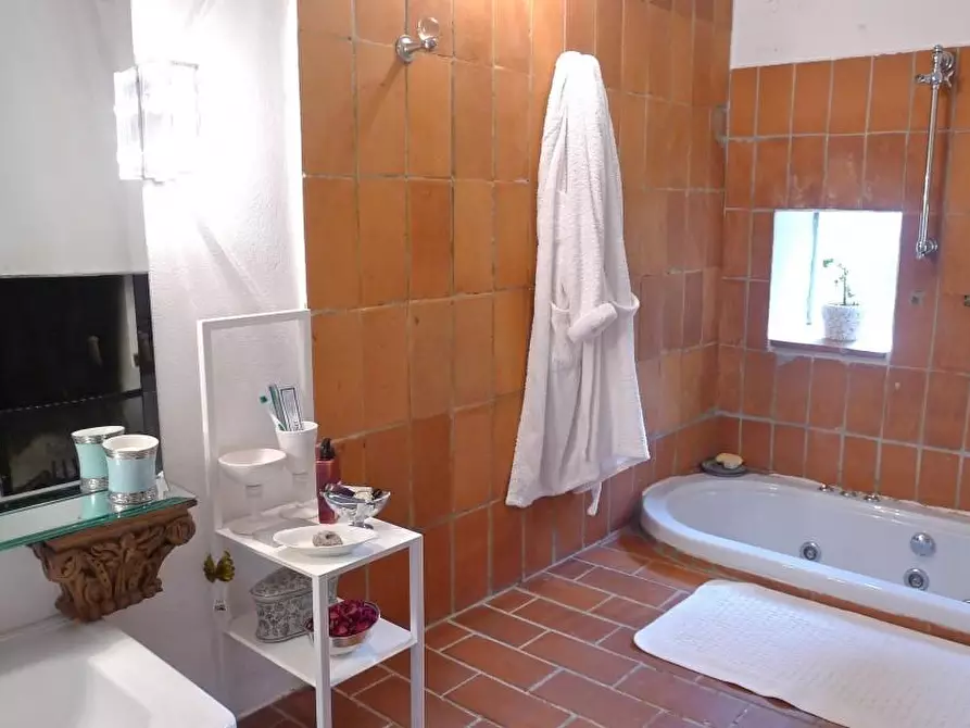 Immagine 32 di Villa in vendita  a Camaiore