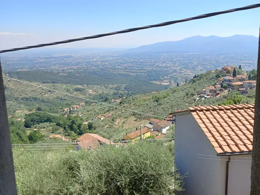 Immagine 4 di Rustico / casale in vendita  a Capannori