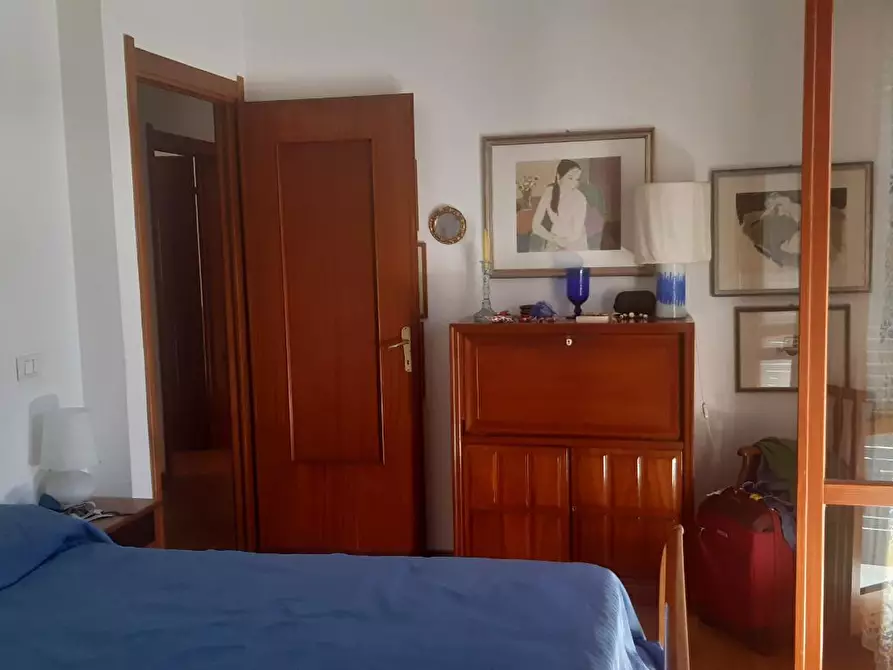 Immagine 12 di Mansarda in affitto  a Massa