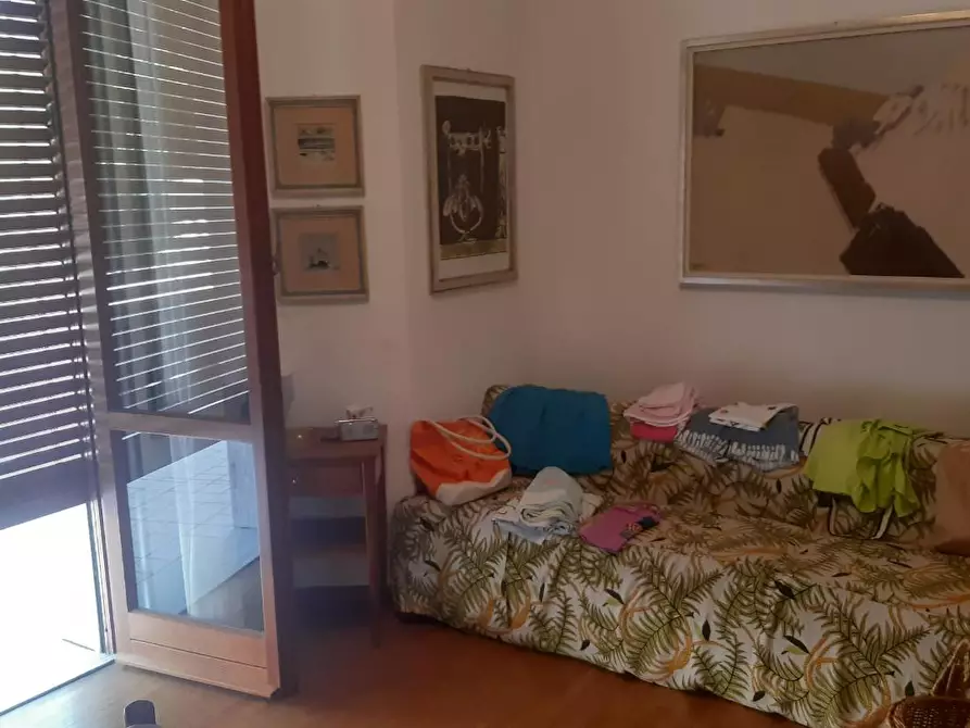 Immagine 18 di Mansarda in affitto  a Massa
