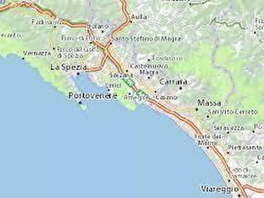 Immagine 12 di Casa indipendente in vendita  a Ameglia