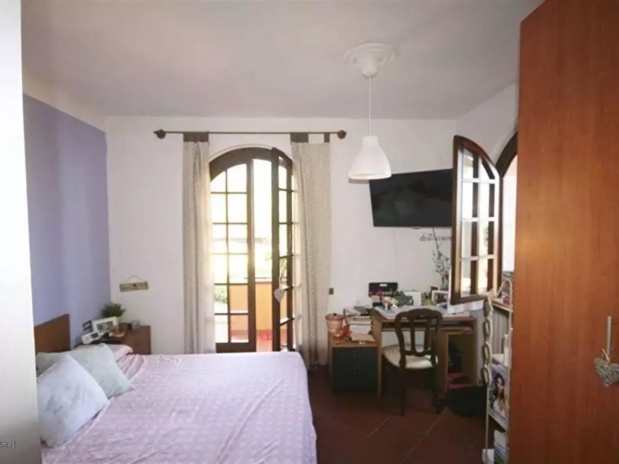 Immagine 14 di Villa in vendita  a Massa