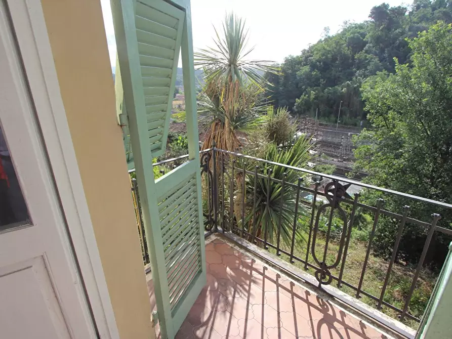 Immagine 25 di Casa indipendente in vendita  a Vezzano Ligure