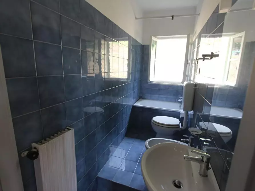 Immagine 32 di Casa indipendente in vendita  a Vezzano Ligure