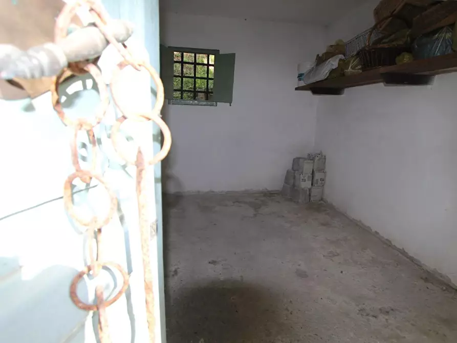 Immagine 48 di Casa indipendente in vendita  a Vezzano Ligure