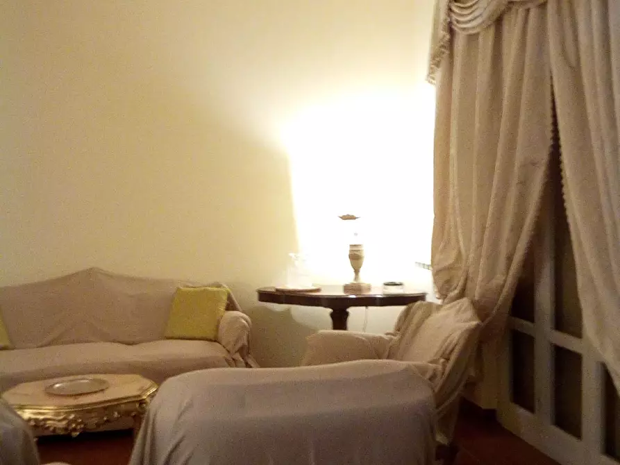 Immagine 12 di Appartamento in vendita  a Camaiore