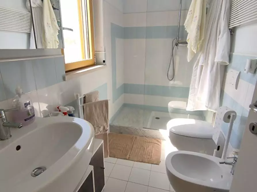 Immagine 22 di Casa trifamiliare in vendita  a Massa