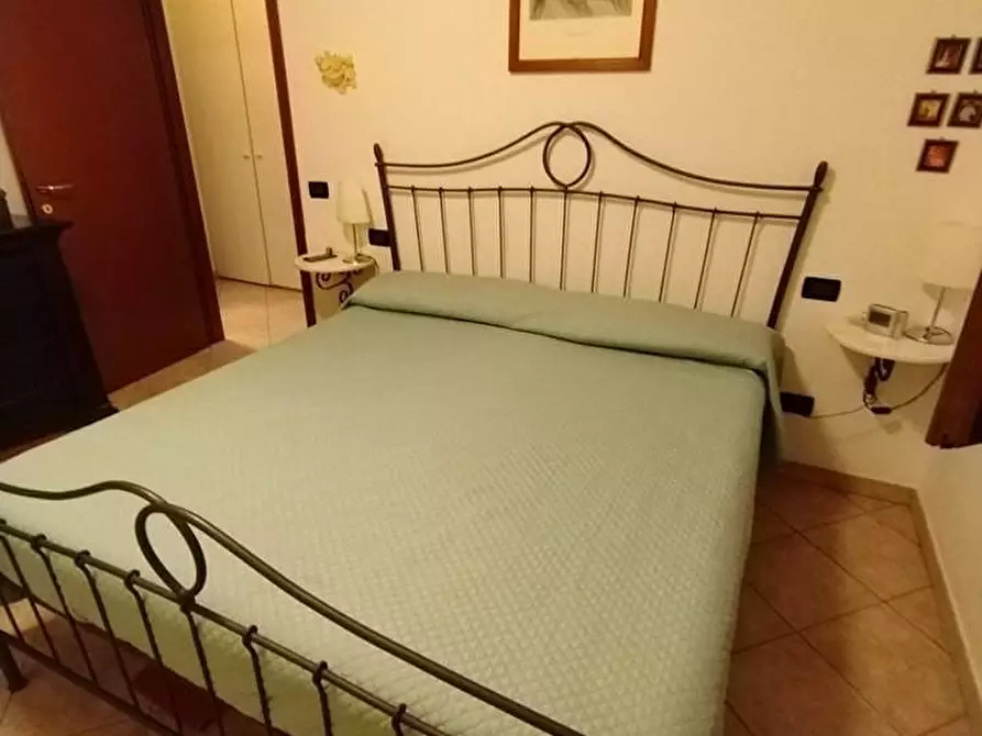 Immagine 16 di Appartamento in vendita  a Massa