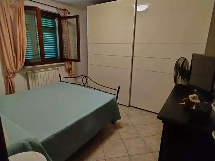 Immagine 12 di Appartamento in vendita  a Massa