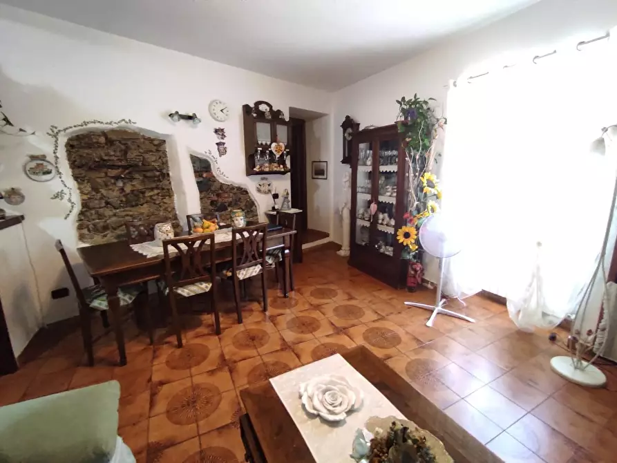 Immagine 5 di Casa semindipendente in vendita  a Fosdinovo