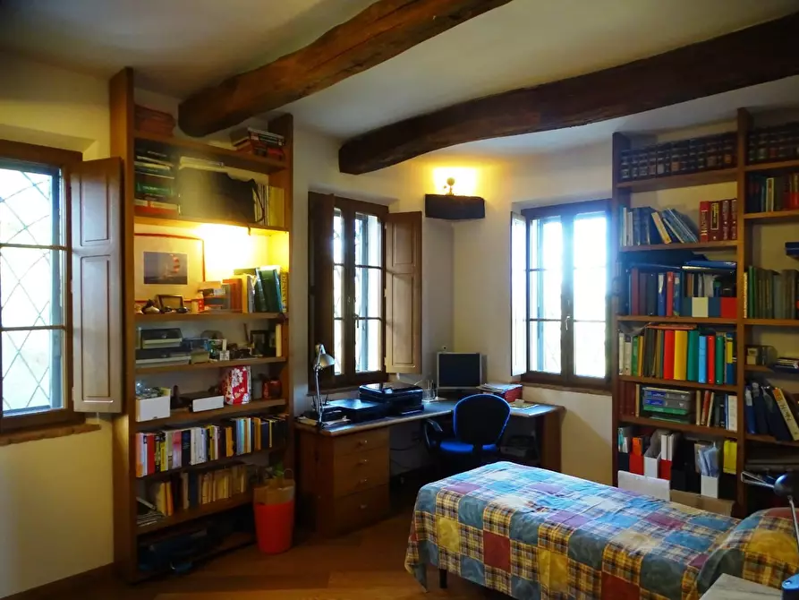 Immagine 31 di Villa in vendita  a San Miniato