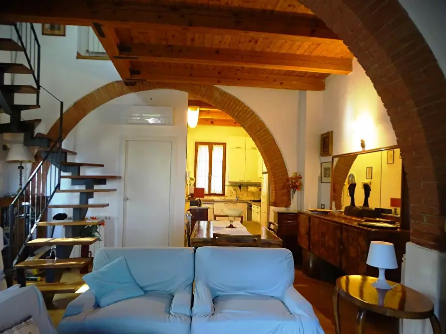 Immagine 48 di Villa in vendita  a San Miniato