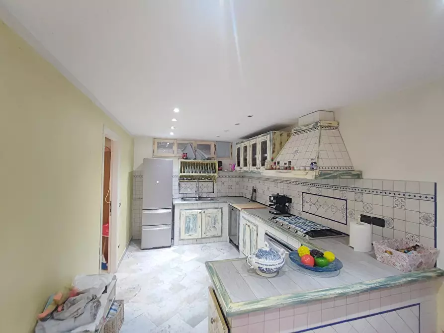 Immagine 8 di Villa in vendita  a Camaiore