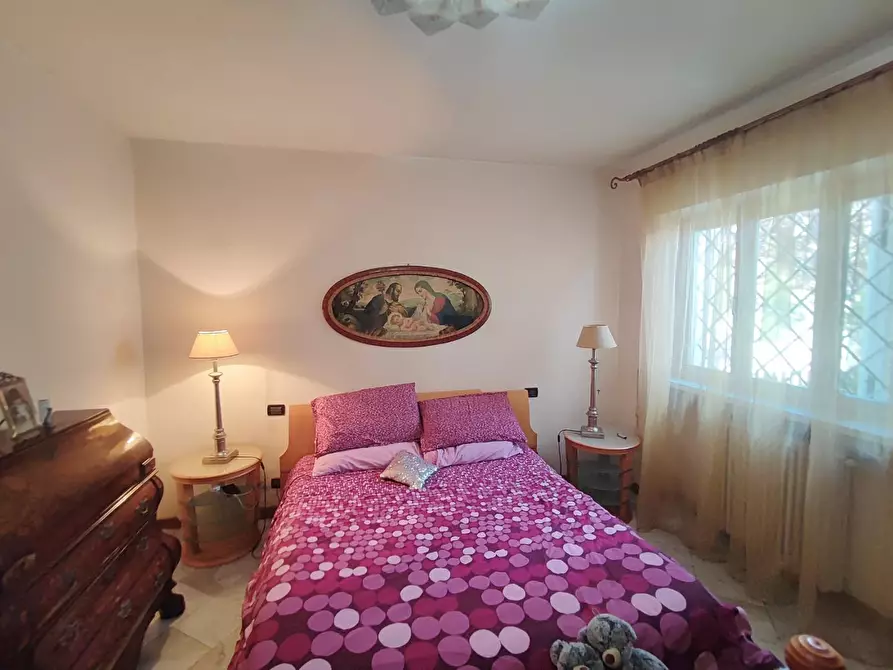 Immagine 5 di Villa in vendita  a Camaiore