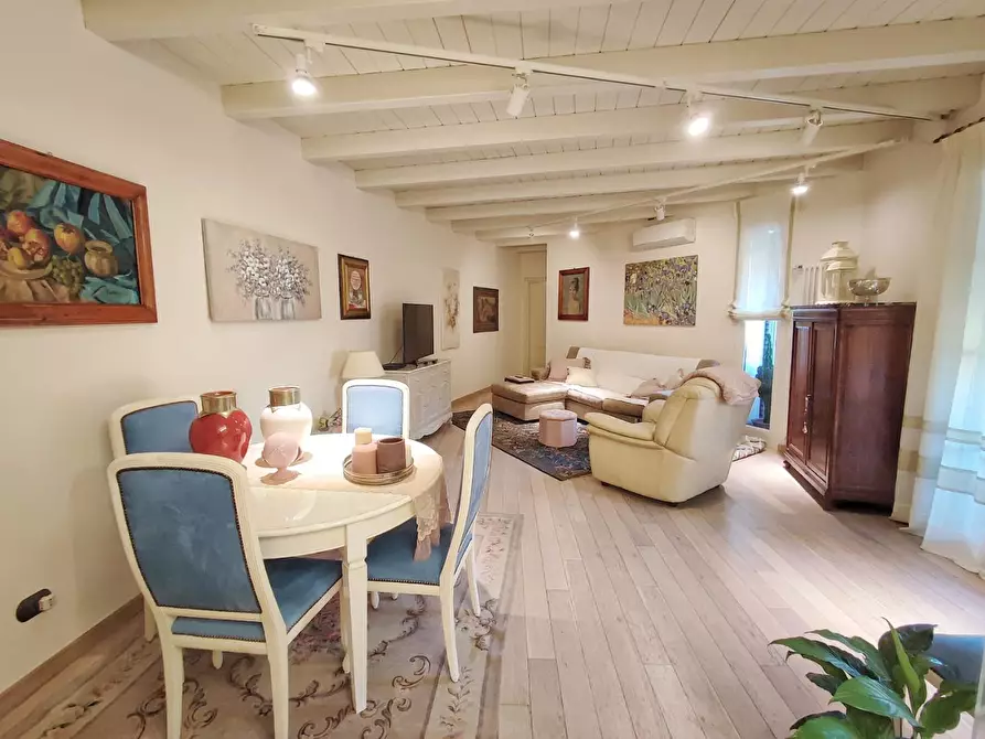 Immagine 4 di Appartamento in vendita  a Massarosa