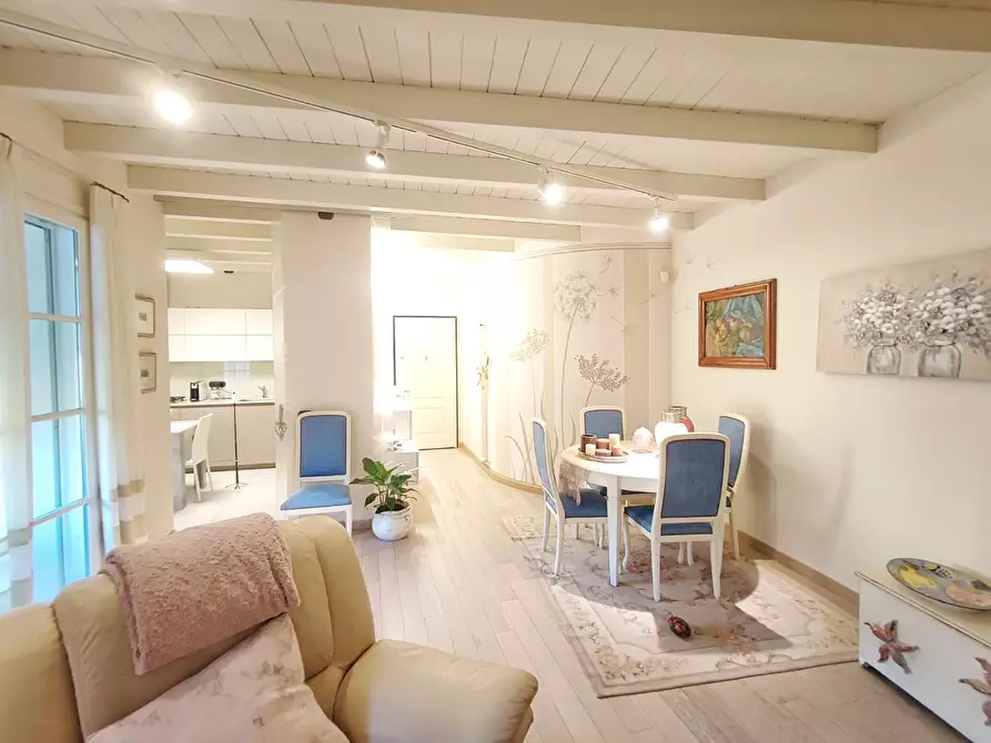 Immagine 3 di Appartamento in vendita  a Massarosa