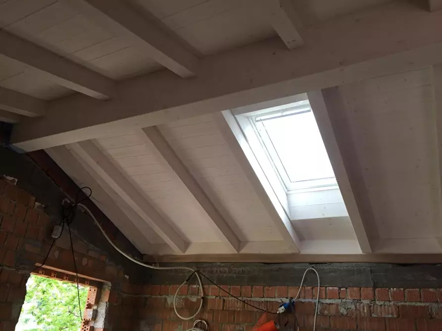 Immagine 4 di Rustico / casale in vendita  a Massarosa