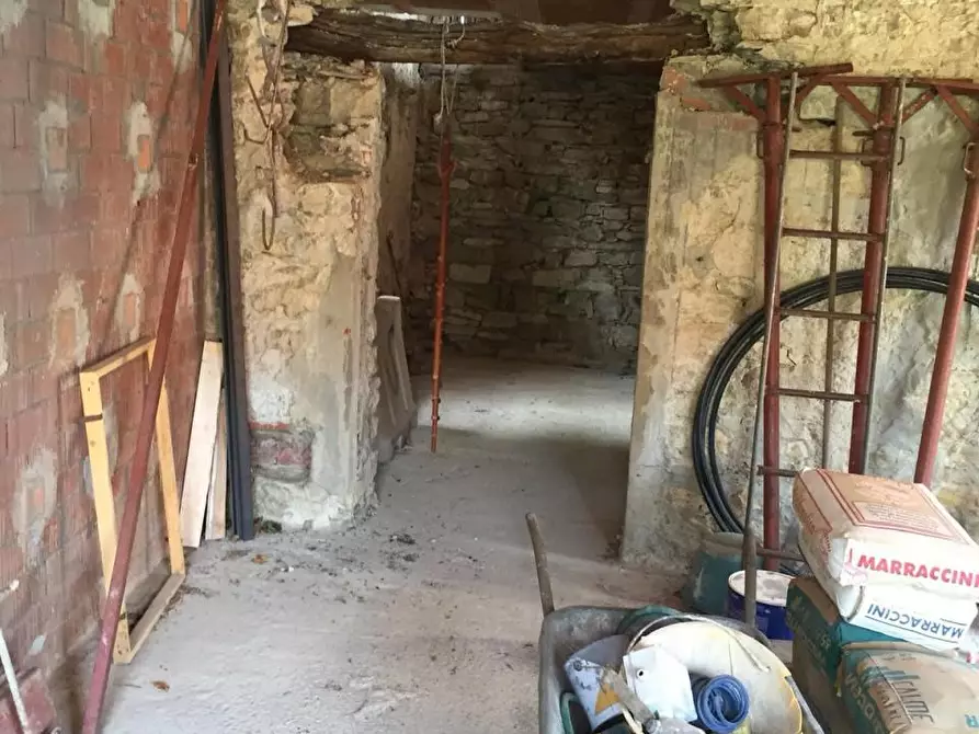 Immagine 7 di Rustico / casale in vendita  a Massarosa