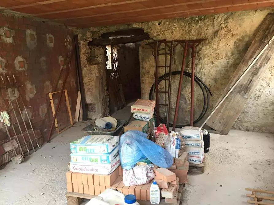 Immagine 8 di Rustico / casale in vendita  a Massarosa