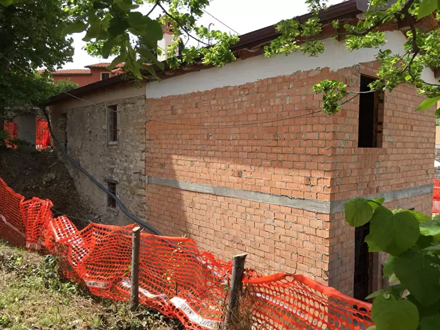 Immagine 10 di Rustico / casale in vendita  a Massarosa