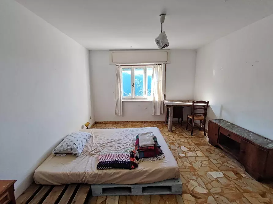 Immagine 12 di Terratetto in vendita  a Camaiore