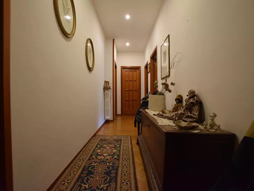 Immagine 12 di Appartamento in vendita  a Pontedera