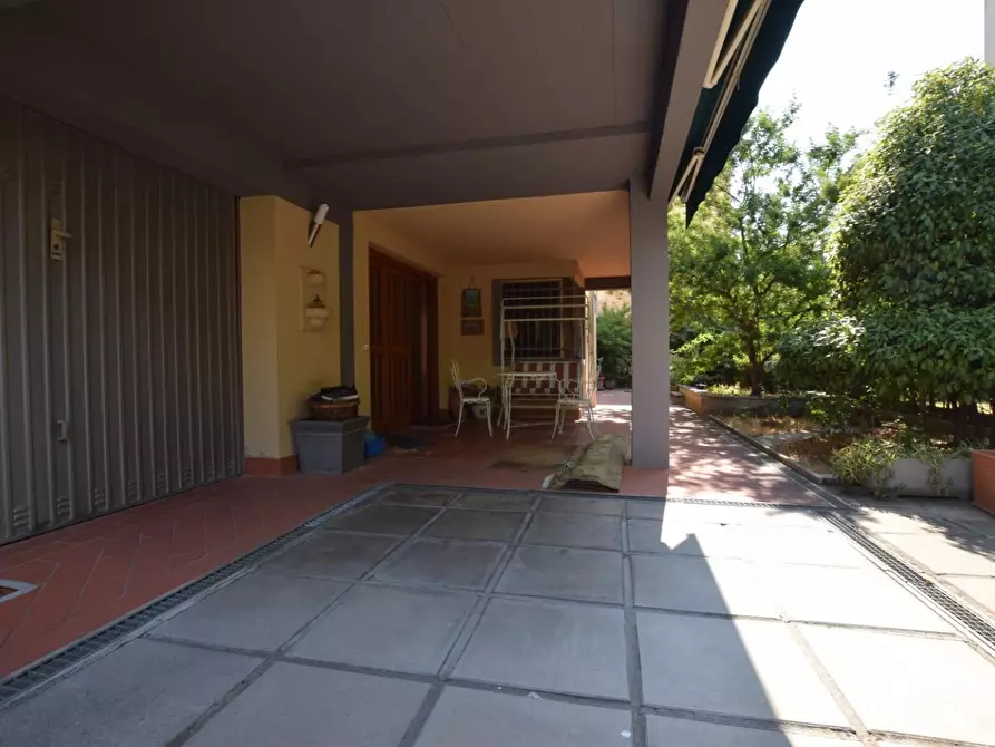 Immagine 17 di Appartamento in vendita  a Pontedera