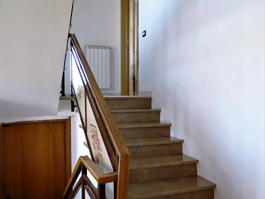 Immagine 15 di Villa in vendita  a San Miniato