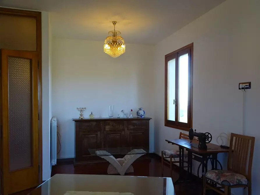 Immagine 27 di Villa in vendita  a San Miniato