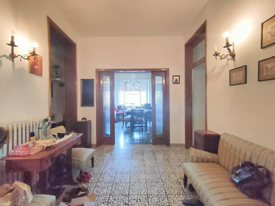 Immagine 3 di Villa in vendita  a San Giuliano Terme