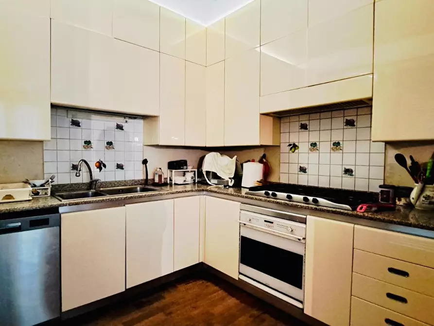 Immagine 12 di Villetta a schiera in vendita  a Viareggio