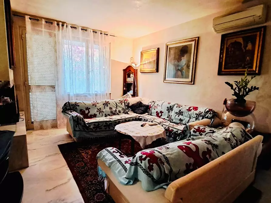 Immagine 5 di Villetta a schiera in vendita  a Viareggio