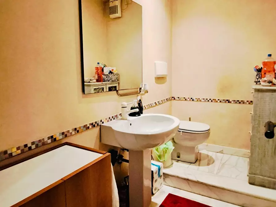 Immagine 13 di Villetta a schiera in vendita  a Viareggio