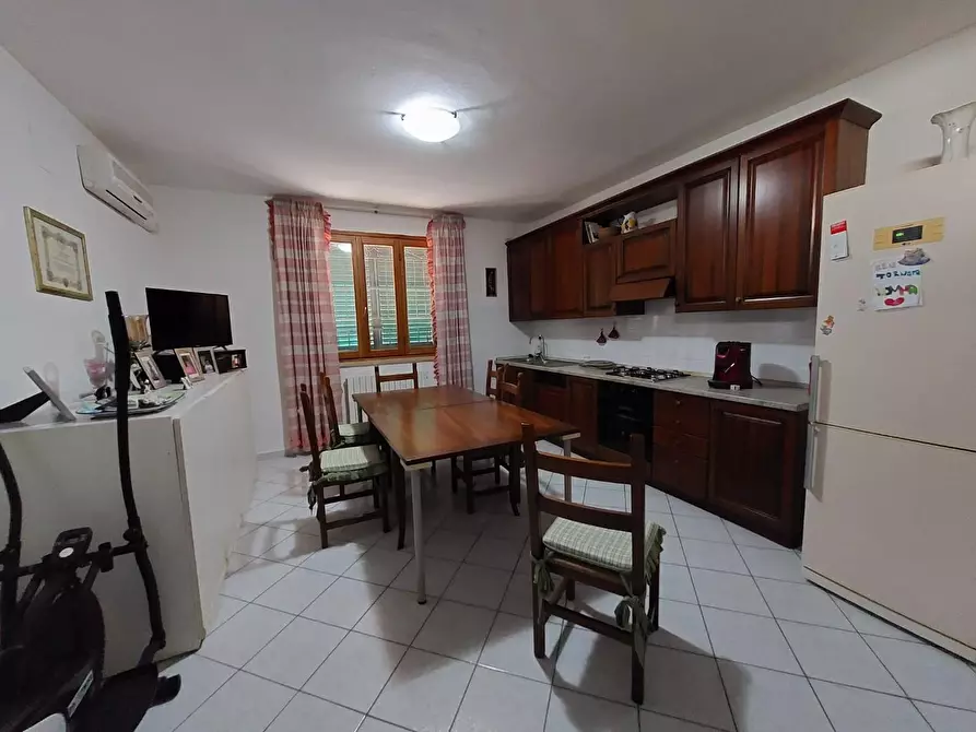 Immagine 2 di Casa indipendente in vendita  a Montopoli In Val D'arno