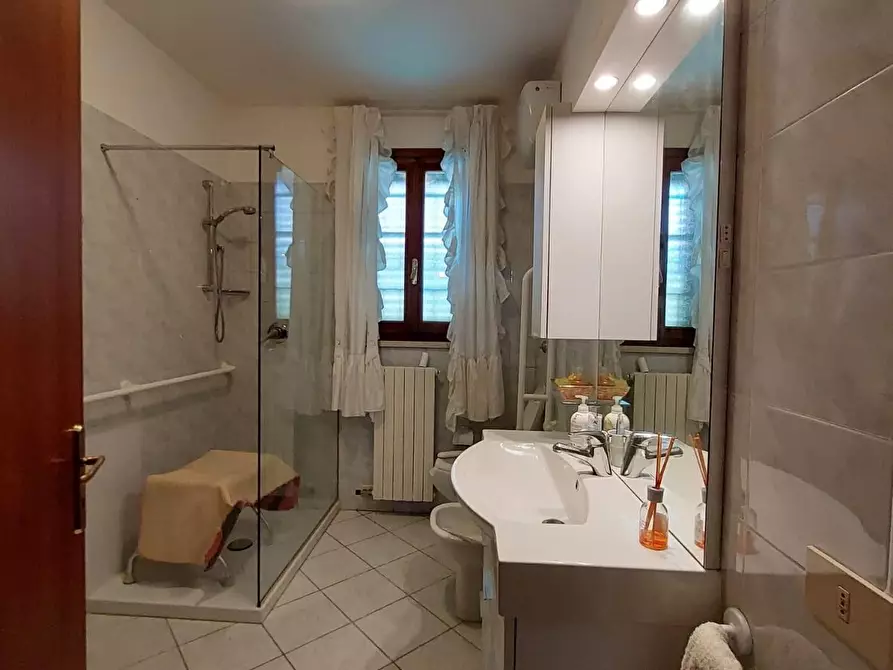 Immagine 13 di Casa indipendente in vendita  a Montopoli In Val D'arno