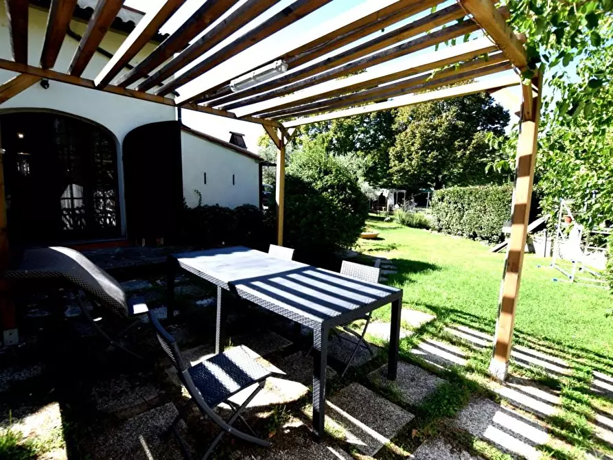 Immagine 12 di Casa bifamiliare in vendita  a Fauglia