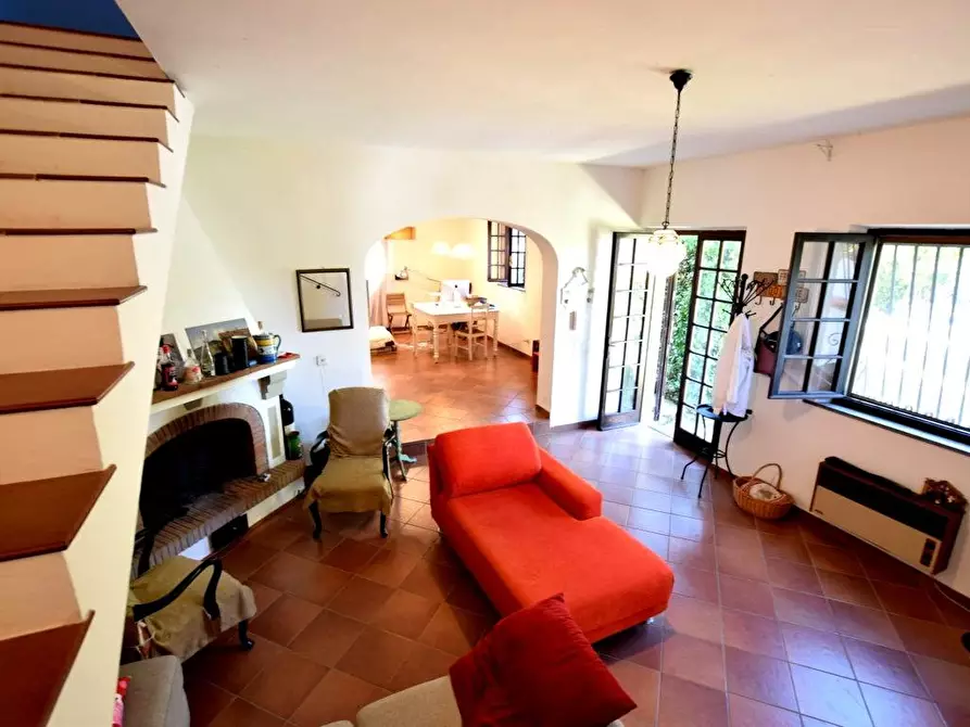 Immagine 15 di Casa bifamiliare in vendita  a Fauglia