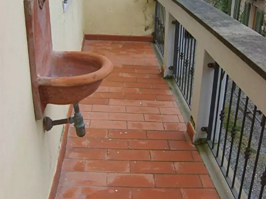 Immagine 4 di Rustico / casale in vendita  a Vinci