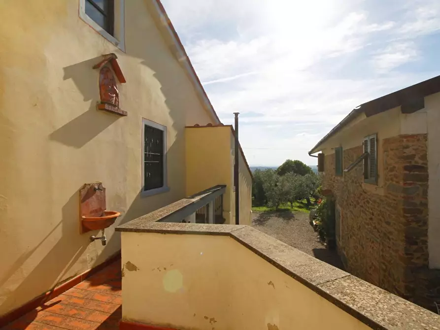 Immagine 12 di Rustico / casale in vendita  a Vinci