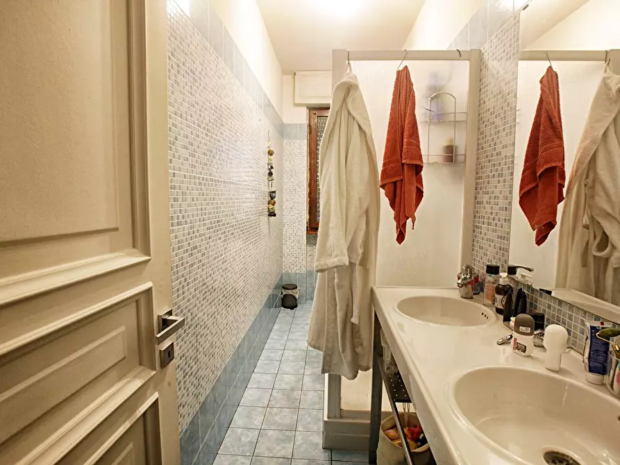 Immagine 9 di Appartamento in vendita  a Pisa