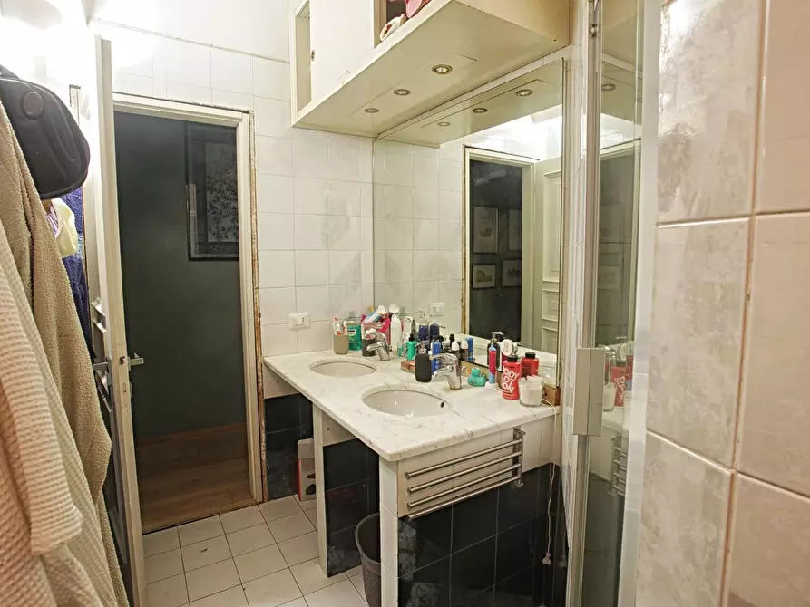 Immagine 12 di Appartamento in vendita  a Pisa