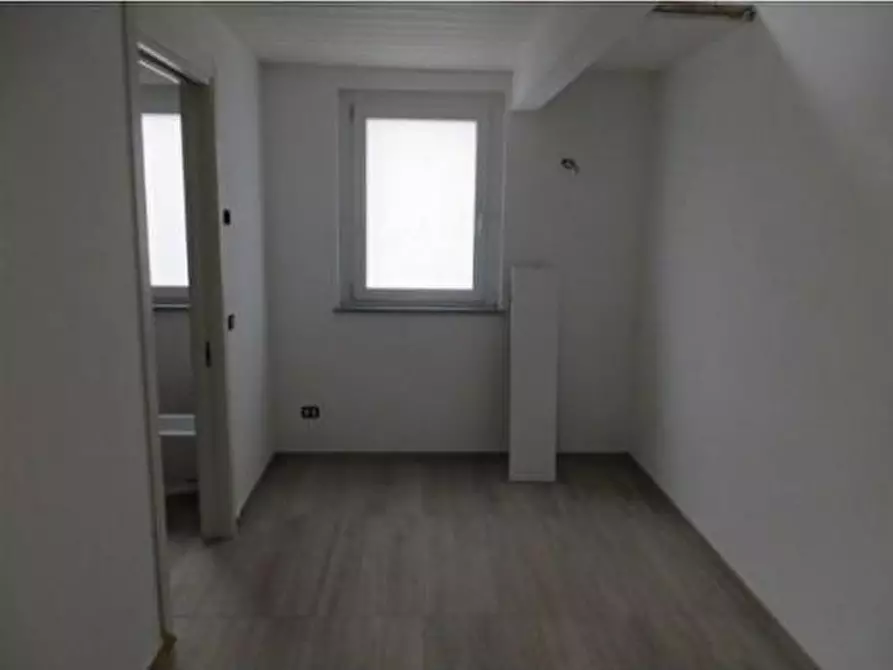 Immagine 34 di Casa indipendente in vendita  a Montignoso