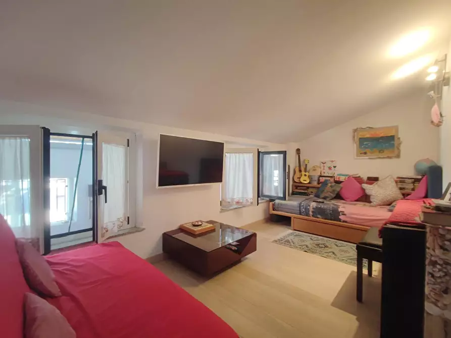 Immagine 13 di Villa in vendita  a Viareggio