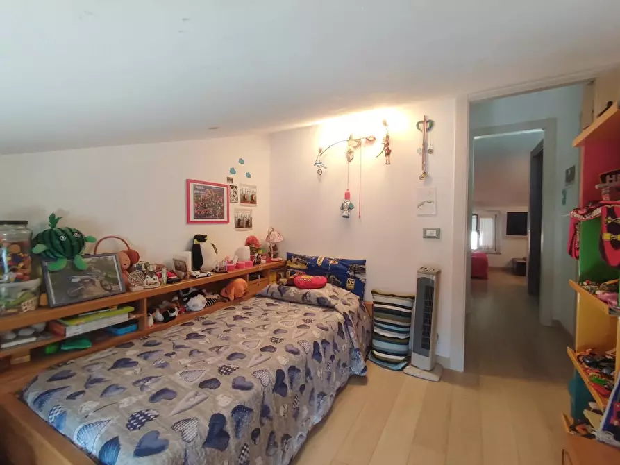 Immagine 18 di Villa in vendita  a Viareggio