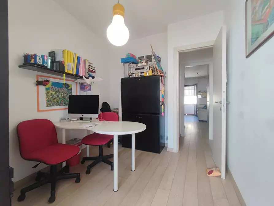 Immagine 6 di Villa in vendita  a Viareggio