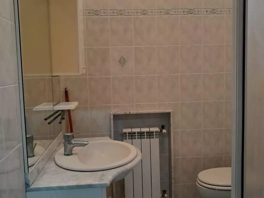 Immagine 8 di Appartamento in vendita  a Livorno