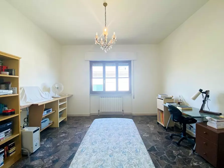 Immagine 29 di Casa indipendente in vendita  a Pietrasanta