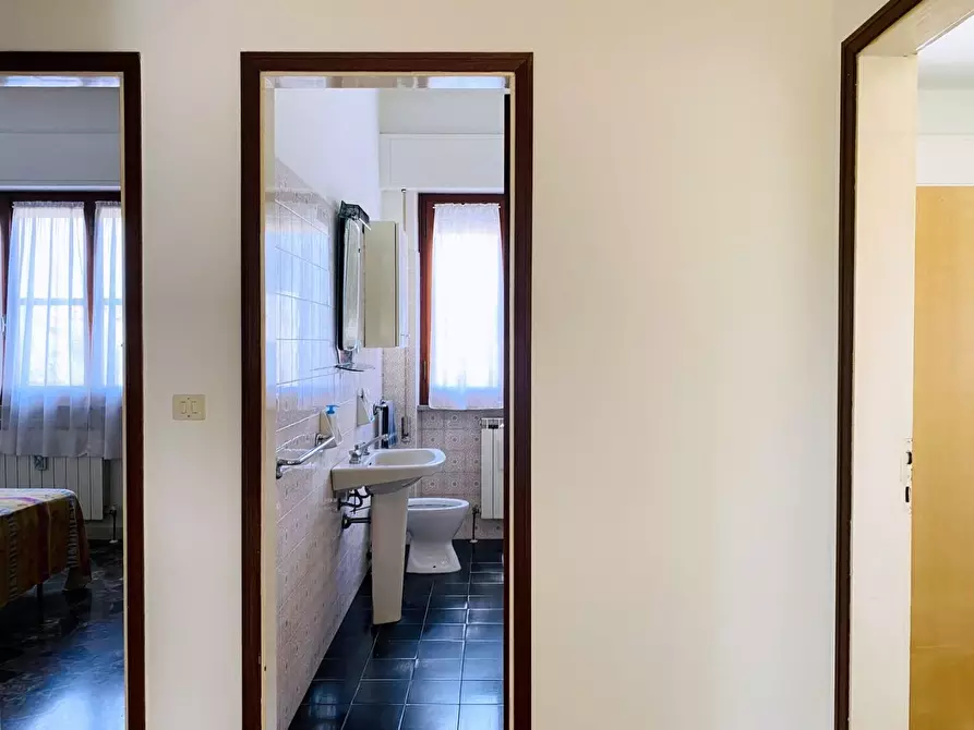 Immagine 22 di Casa indipendente in vendita  a Pietrasanta