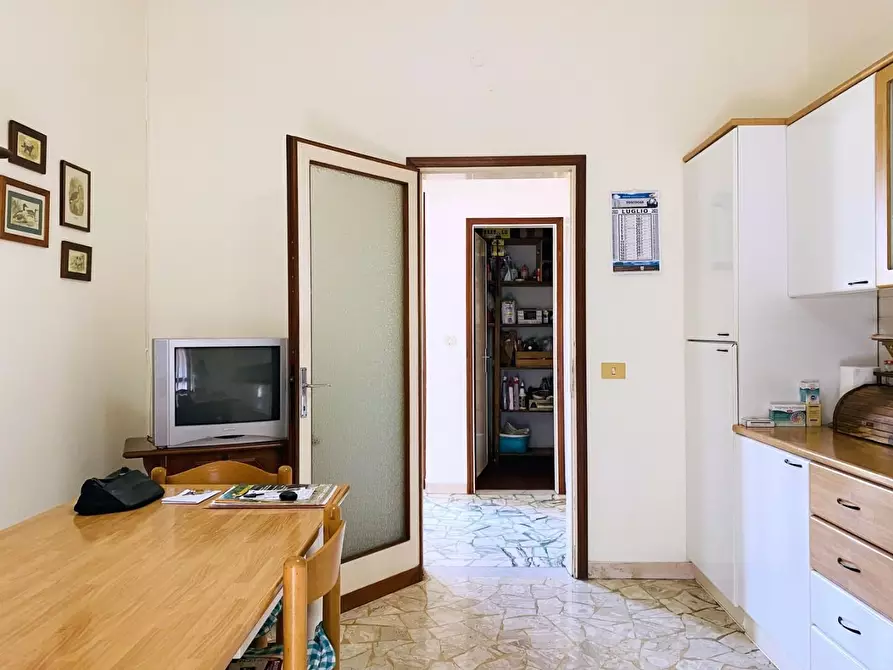Immagine 18 di Casa indipendente in vendita  a Pietrasanta
